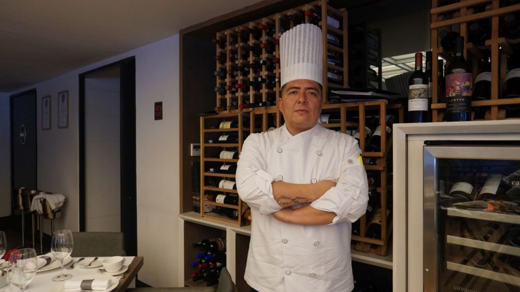 El chef Ricardo Morales, del Hotel Galería Plaza Reforma, habla sobre su trayectoria y su pasión por la culinaria francesa