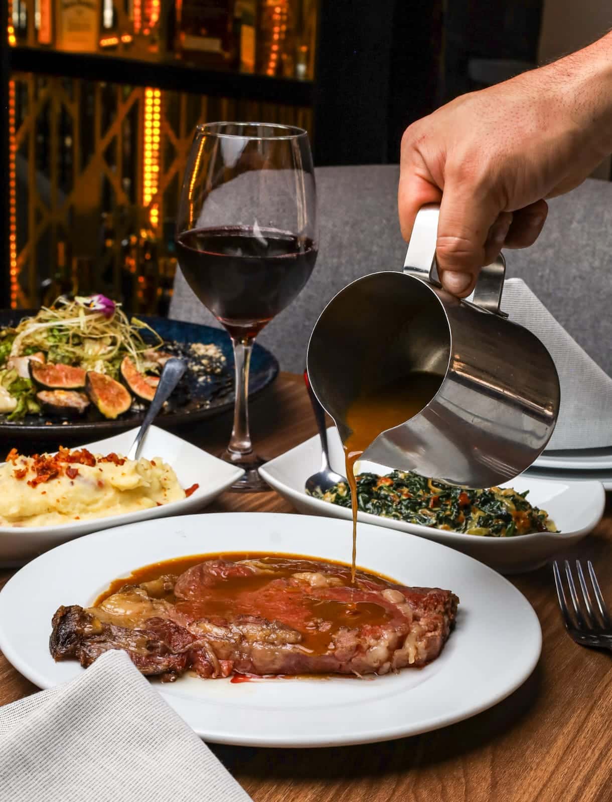 Elly’s, la nueva experiencia en torno al Prime Rib